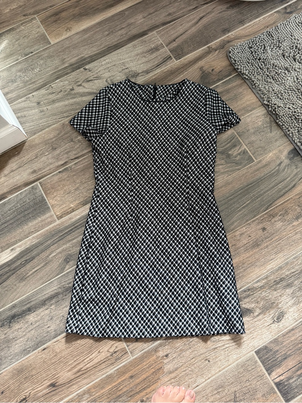 SPANX Black & White Diamond-Print Midi Dress